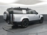 2024 Land Rover Defender 130 X-Dynamic SE