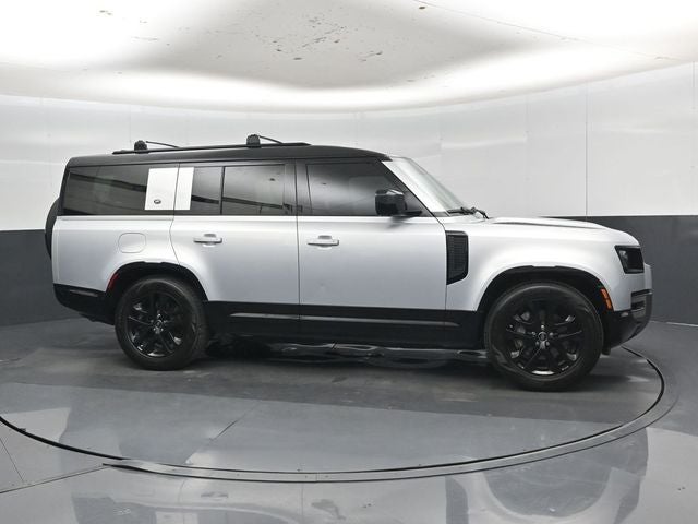 2024 Land Rover Defender 130 X-Dynamic SE