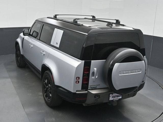 2024 Land Rover Defender 130 X-Dynamic SE
