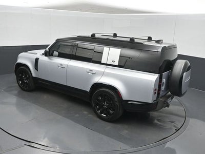 2024 Land Rover Defender 130 X-Dynamic SE