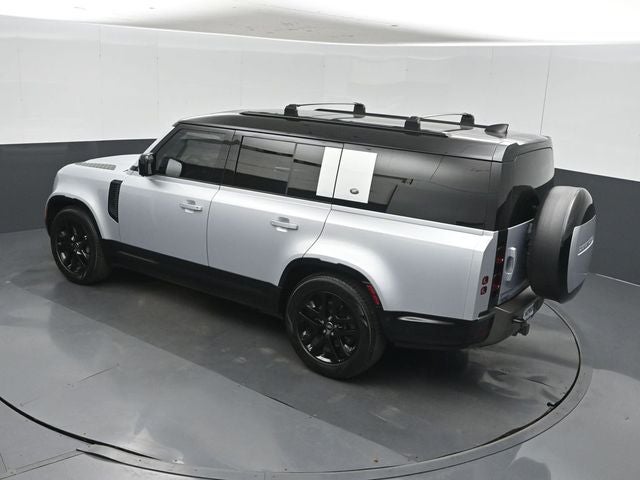2024 Land Rover Defender 130 X-Dynamic SE