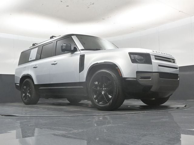 2024 Land Rover Defender 130 X-Dynamic SE