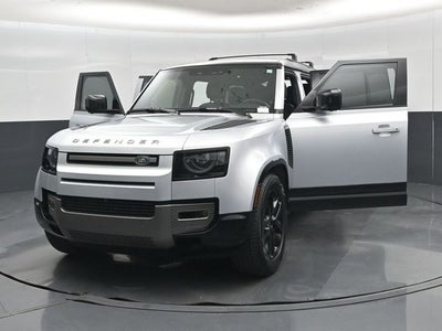 2024 Land Rover Defender 130 X-Dynamic SE