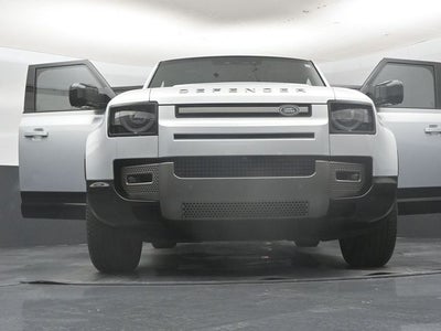 2024 Land Rover Defender 130 X-Dynamic SE