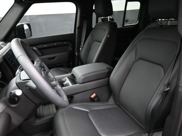 2025 Land Rover Defender 110 S