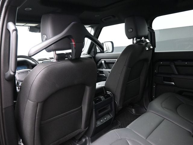 2025 Land Rover Defender 110 S