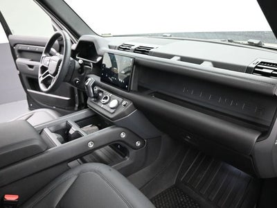2025 Land Rover Defender 110 S