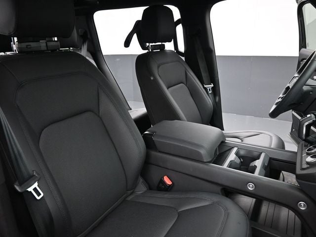 2025 Land Rover Defender 110 S