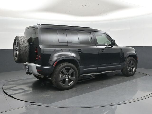 2025 Land Rover Defender 110 S