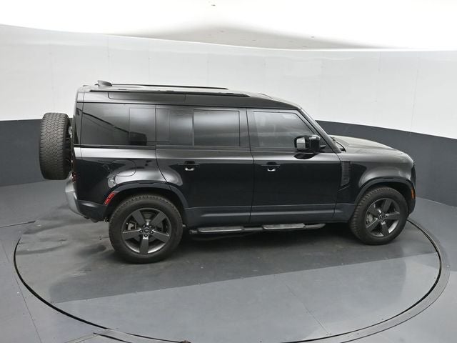 2025 Land Rover Defender 110 S