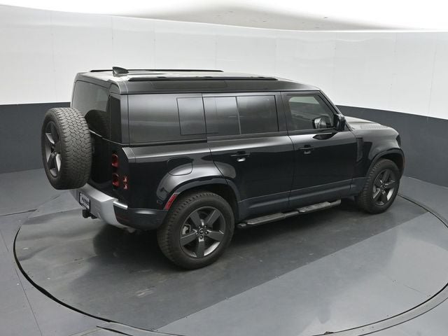 2025 Land Rover Defender 110 S