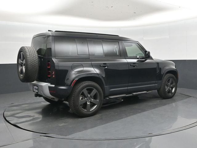 2025 Land Rover Defender 110 S