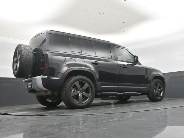 2025 Land Rover Defender 110 S