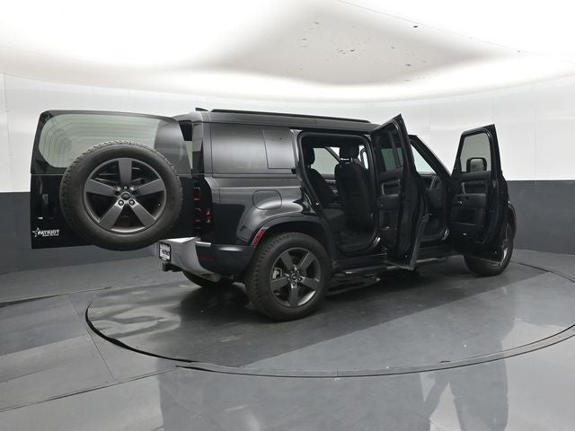 2025 Land Rover Defender 110 S
