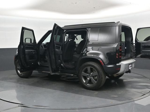 2025 Land Rover Defender 110 S