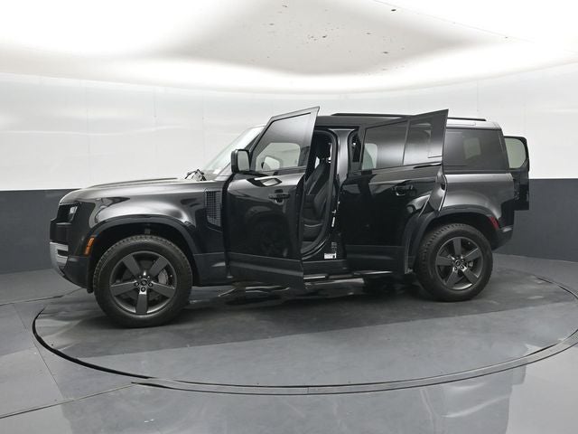 2025 Land Rover Defender 110 S