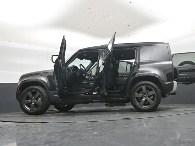 2025 Land Rover Defender 110 S