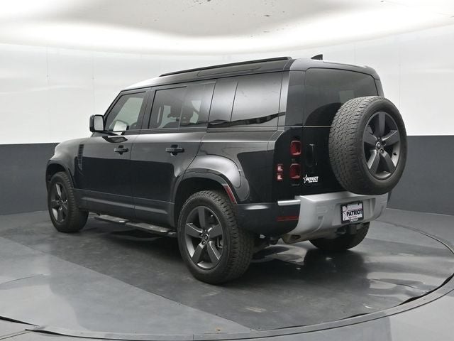2025 Land Rover Defender 110 S