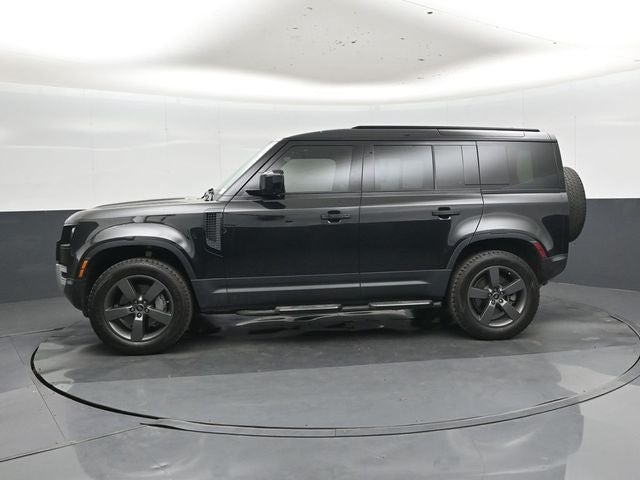 2025 Land Rover Defender 110 S
