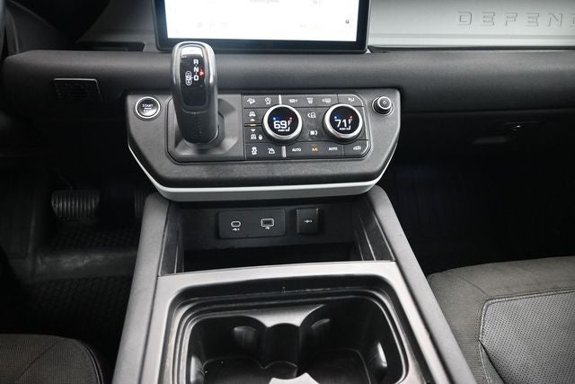 2020 Land Rover Defender 110 SE