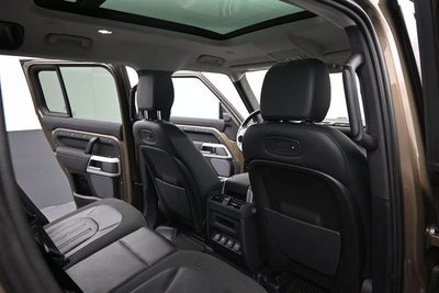 2020 Land Rover Defender 110 SE