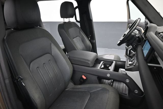 2020 Land Rover Defender 110 SE