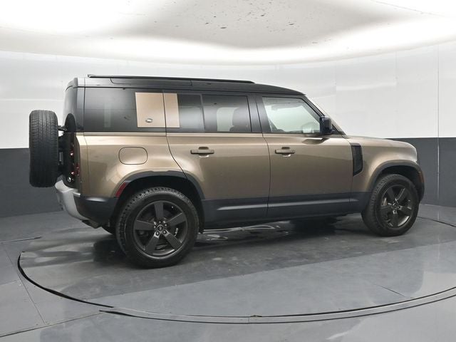 2020 Land Rover Defender 110 SE
