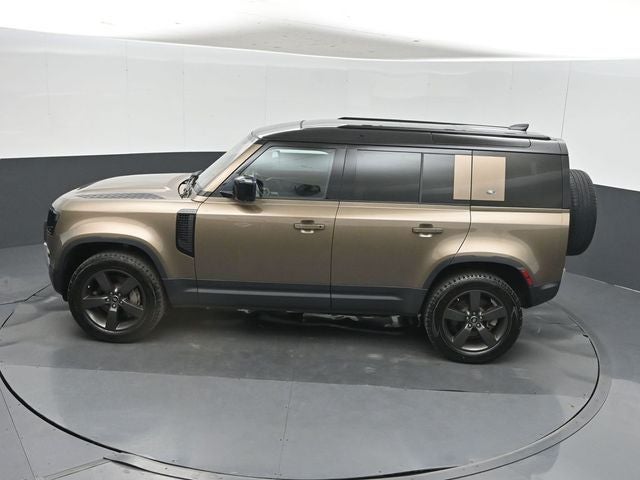 2020 Land Rover Defender 110 SE