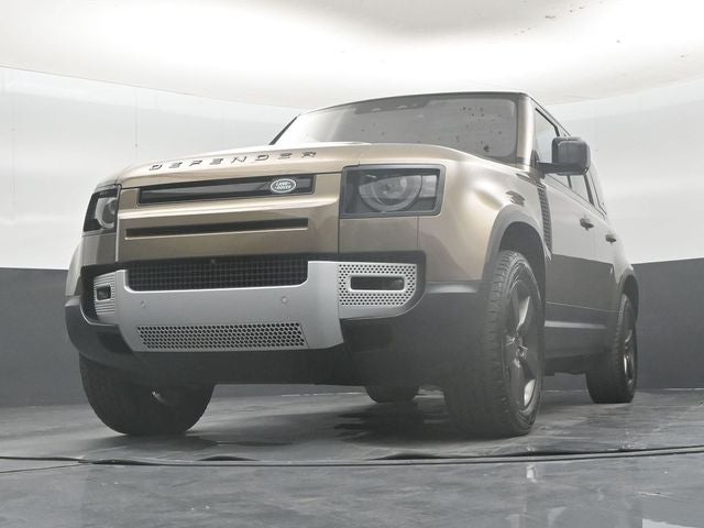 2020 Land Rover Defender 110 SE