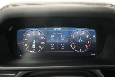 2020 Land Rover Defender 110 SE