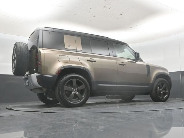 2020 Land Rover Defender 110 SE