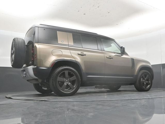 2020 Land Rover Defender 110 SE