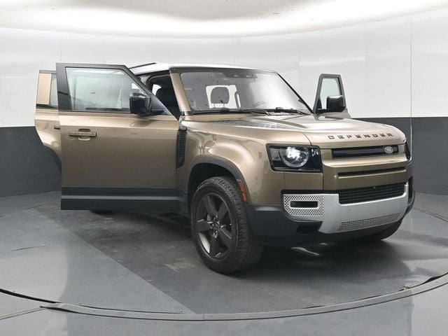 2020 Land Rover Defender 110 SE