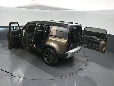 2020 Land Rover Defender 110 SE