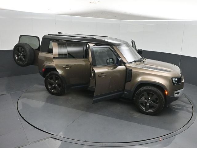 2020 Land Rover Defender 110 SE