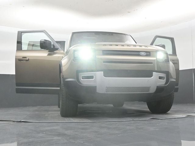 2020 Land Rover Defender 110 SE