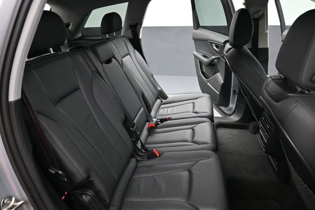 2023 Audi Q7 45 Premium Plus quattro