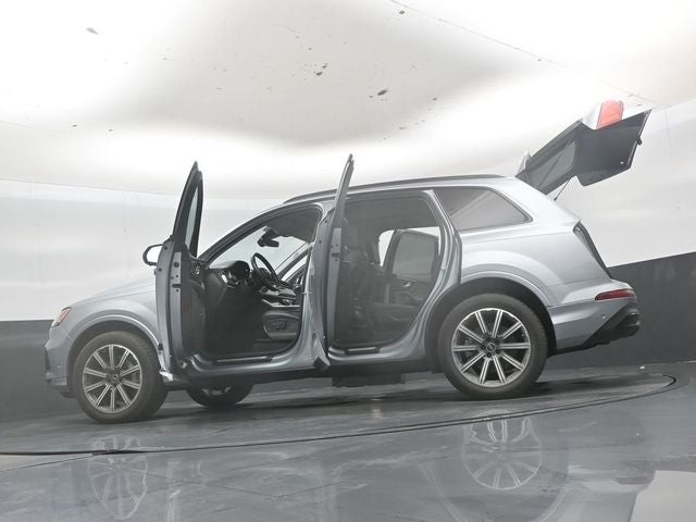 2023 Audi Q7 45 Premium Plus quattro