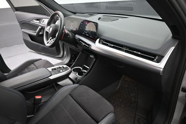 2025 BMW X1 M35i
