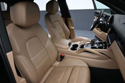 2020 Porsche Cayenne Base
