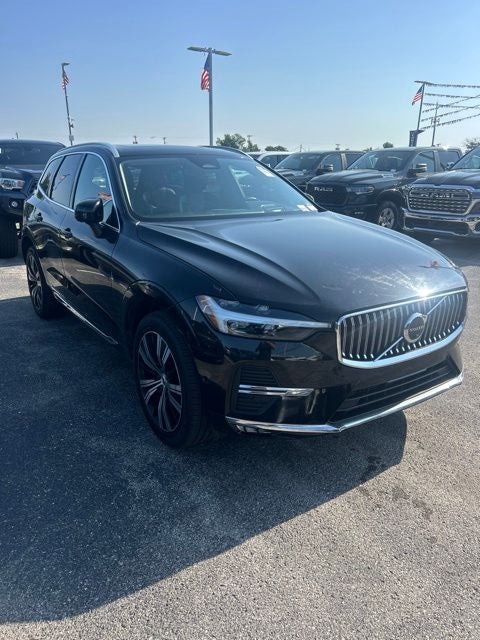 2023 Volvo XC60 B5 Ultimate Bright Theme