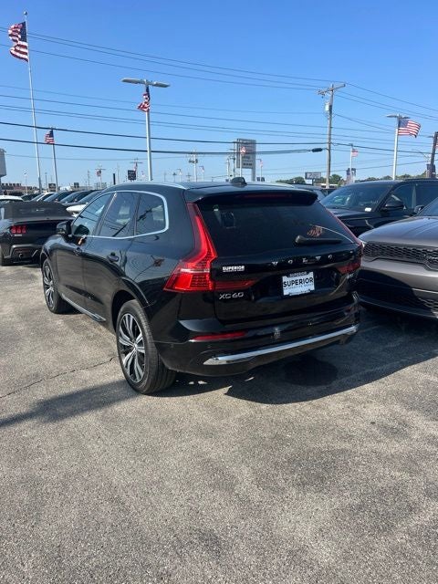 2023 Volvo XC60 B5 Ultimate Bright Theme