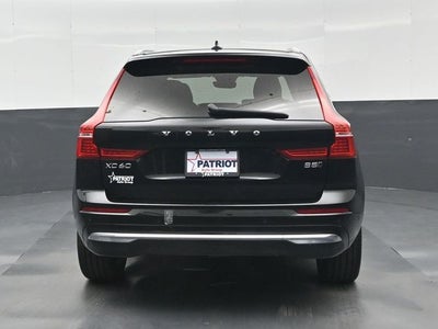 2023 Volvo XC60 B5 Ultimate Bright Theme