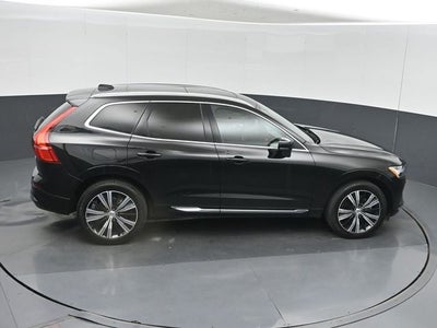 2023 Volvo XC60 B5 Ultimate Bright Theme