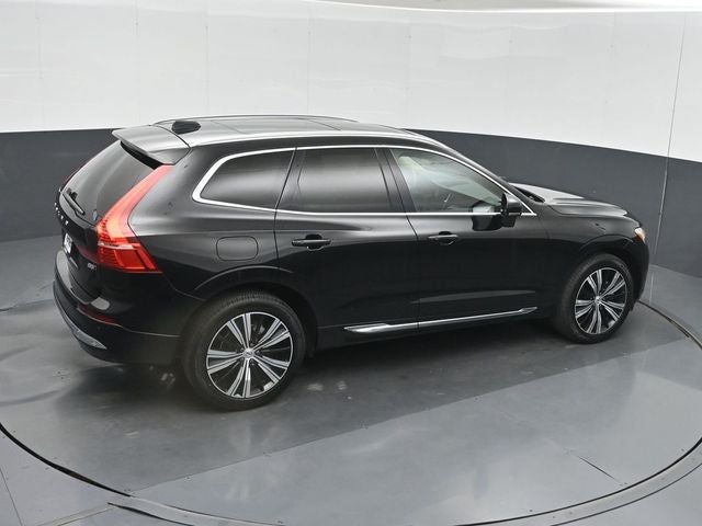 2023 Volvo XC60 B5 Ultimate Bright Theme