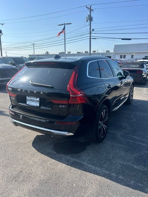 2023 Volvo XC60 B5 Ultimate Bright Theme