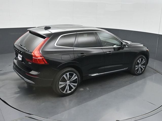 2023 Volvo XC60 B5 Ultimate Bright Theme