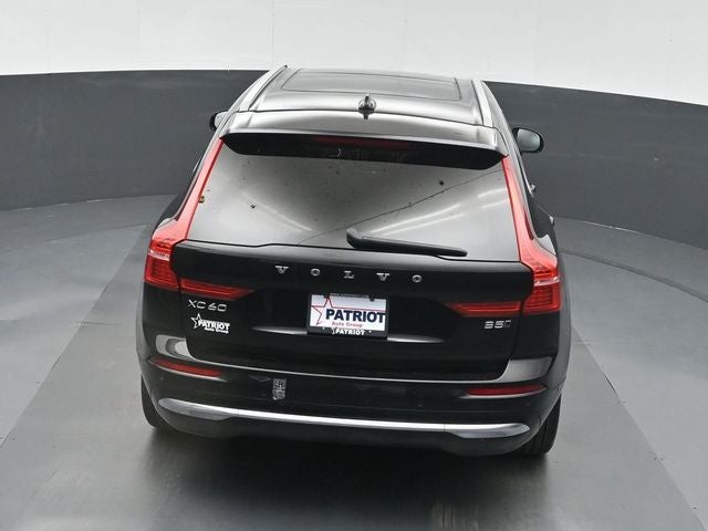 2023 Volvo XC60 B5 Ultimate Bright Theme