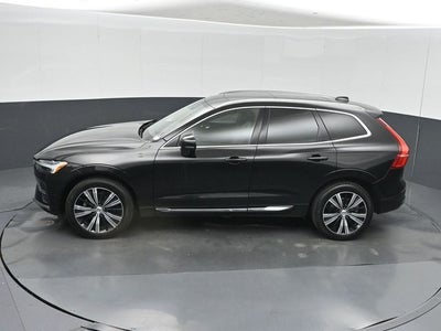2023 Volvo XC60 B5 Ultimate Bright Theme