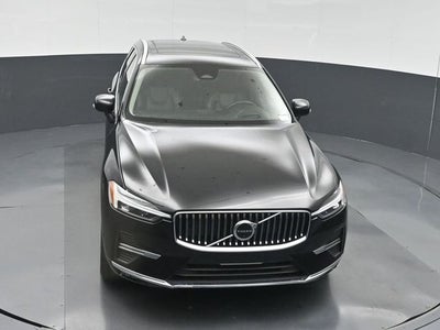 2023 Volvo XC60 B5 Ultimate Bright Theme